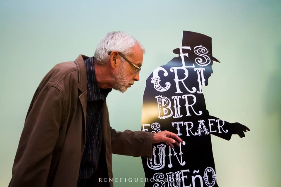 ricardo en su sombra